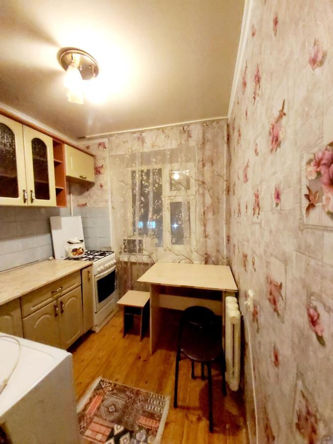 Flat in the city center Uralsk Luaran gambar
